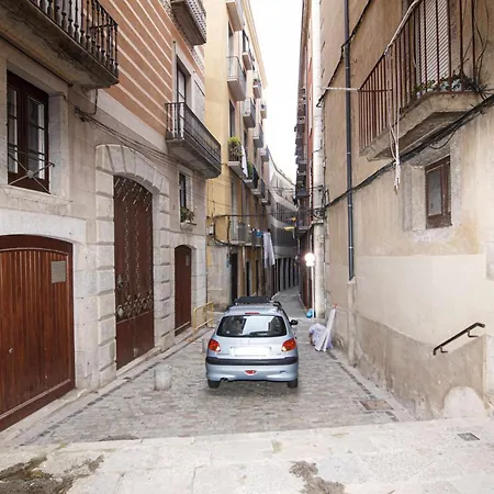 Tr Auriga En El Barri Vell Girona